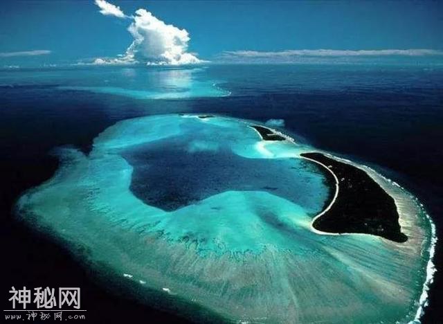 百慕大三角那么危险，航空母舰进去会遇见什么？-1.jpg