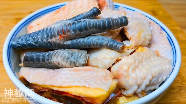 炖鸡汤，切记“3放3不放”的窍门，汤鲜肉嫩无腥味，营养不流失-3.jpg
