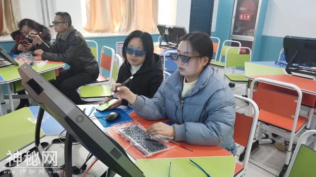 VR赋能教育｜宁夏永宁县银子湖学校VR技术教学应用培训完成-10.jpg