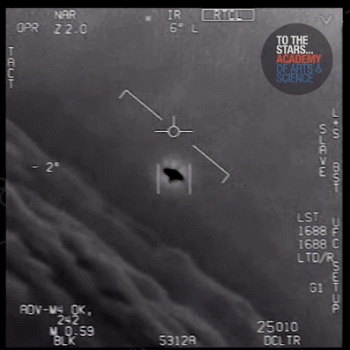 UFO逼近美舰，突然落入水中失踪，引五角大楼高度警惕-2.jpg