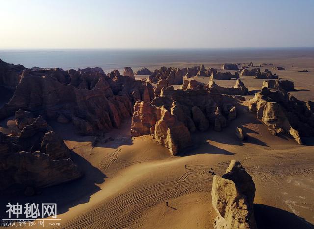 罗布泊消失的秘密！4年消失5000平方公里，如今成人类禁区-5.jpg