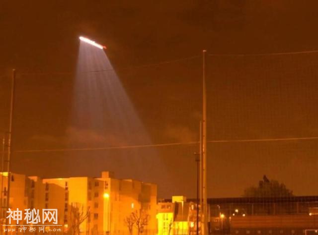新疆又出现不明飞行物，中国境内著名的三大UFO悬案有结果了吗？-15.jpg