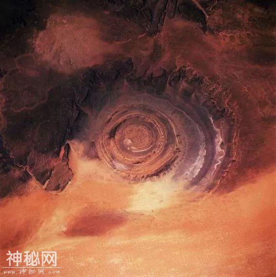 16个地球上的诡异现象，99%的人不知道-2.jpg