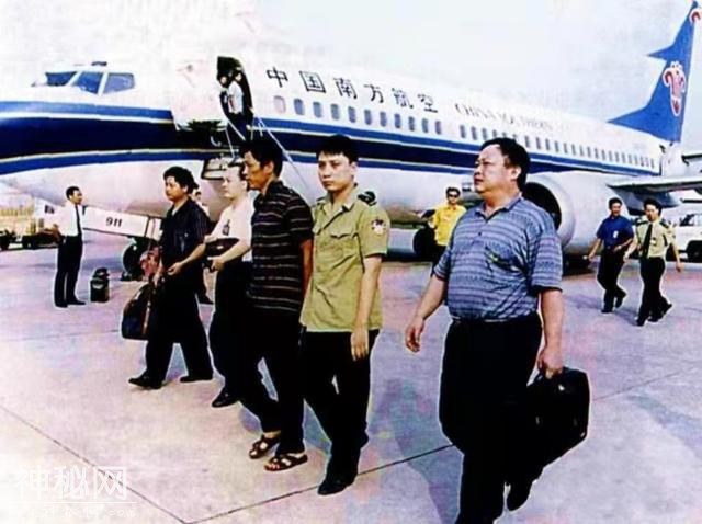 1998年香港5名女子离奇身亡，现场诡异，风水大师落网后揭开真相-15.jpg