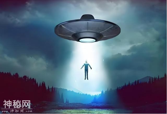 外星文明已潜入地球？美国防部的UFO报告，21份目击事件无法解释-4.jpg