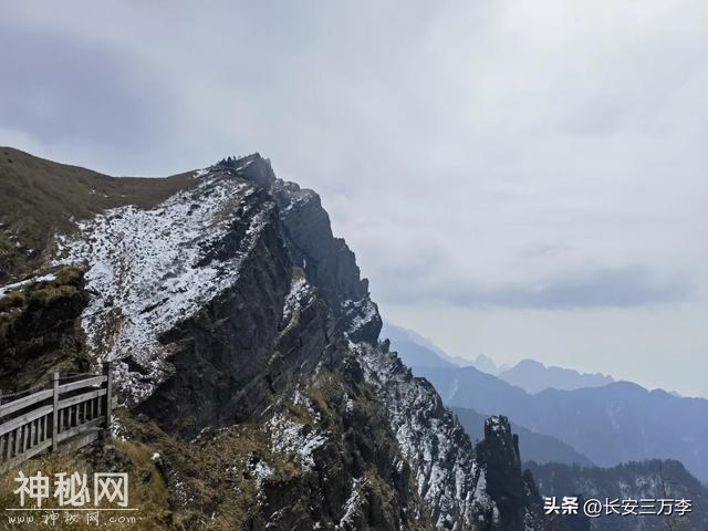 2025新春返川第三站：神农架神农顶，寻野人传说-24.jpg