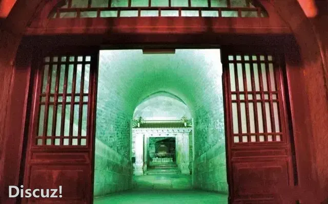 太可怕了：盗墓产业链大曝光-3.jpg