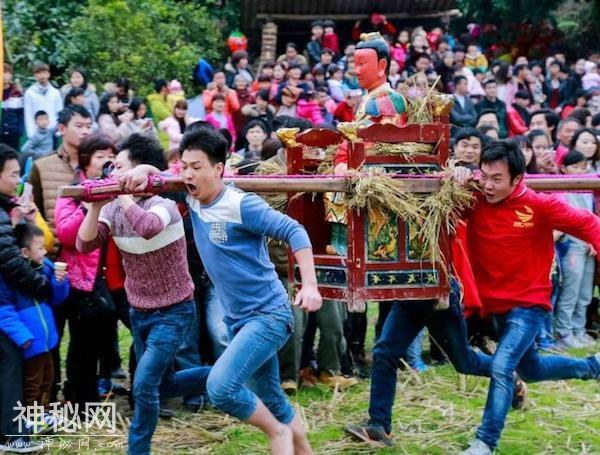 对春节还意犹未尽？这些民俗活动让你大开眼界-2.jpg
