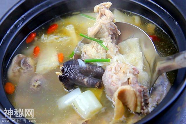 入秋后，少吃凉多喝汤！这5道滋补鸡汤，营养强免疫，常喝好过秋-7.jpg