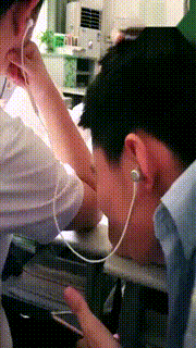 哈哈一笑，50张搞笑动图：你们是出来吓人的吗？-2.jpg