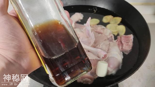 炖鸡汤时，牢记“3放3不放”搭配，最营养最好吃，煲鸡汤的做法-8.jpg