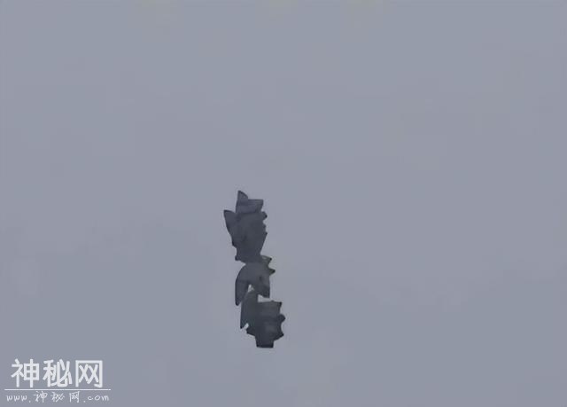 悬浮空中一动不动！金属球状不明飞行物现身四川上空：到底是什么-6.jpg