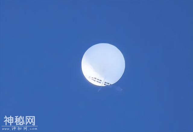 悬浮空中一动不动！金属球状不明飞行物现身四川上空：到底是什么-10.jpg