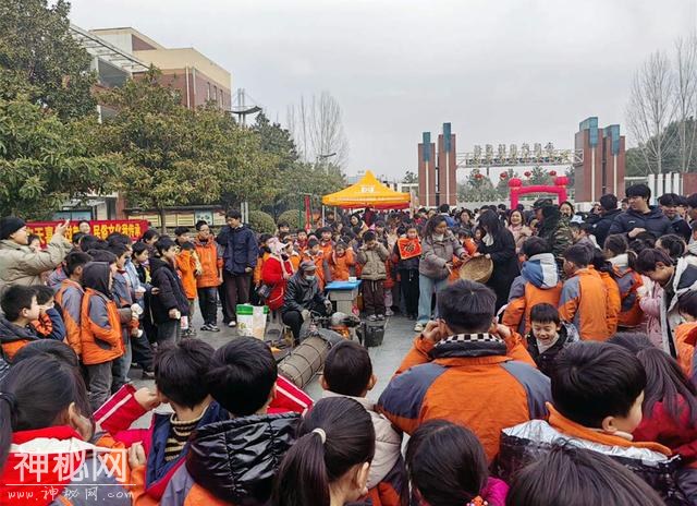 河南镇平：知春节习俗 晓传统文化-2.jpg