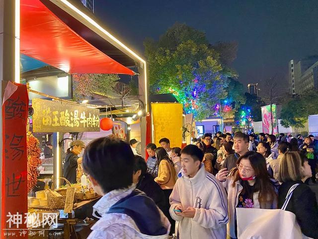 多图丨潮汕英歌舞动百年弄堂，上海今潮8弄推多地非遗民俗迎春节-6.jpg