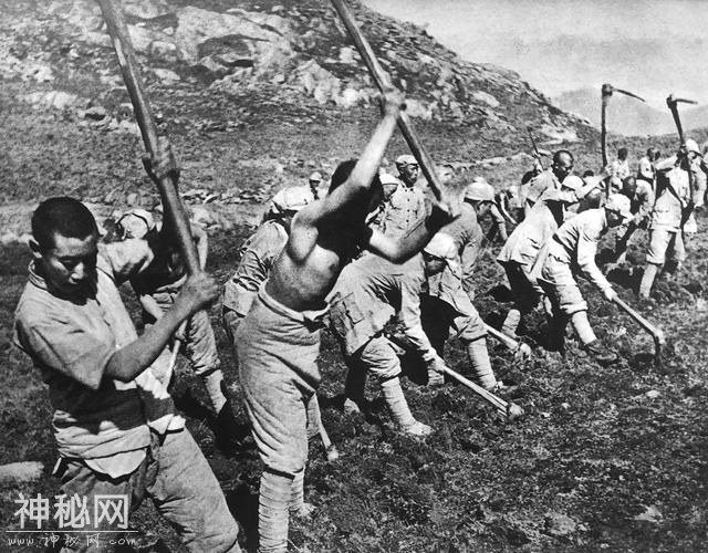 毛主席说：蒋介石做了一件好事，王近山说：明明是坏事-3.jpg