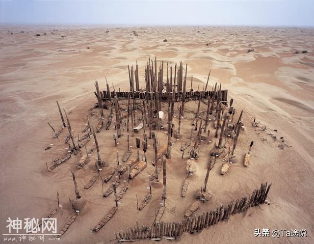 死亡之海罗布泊，文明两度消失，发生众多诡异之事，藏着楼兰美女-11.jpg