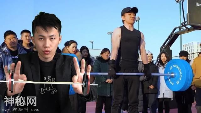 “魔术师”刘谦，从一夜爆红到消失，被时代抛弃还是安于现状？-32.jpg