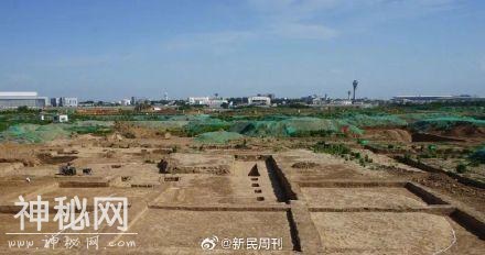 建机场挖出4300座古墓-1.jpg