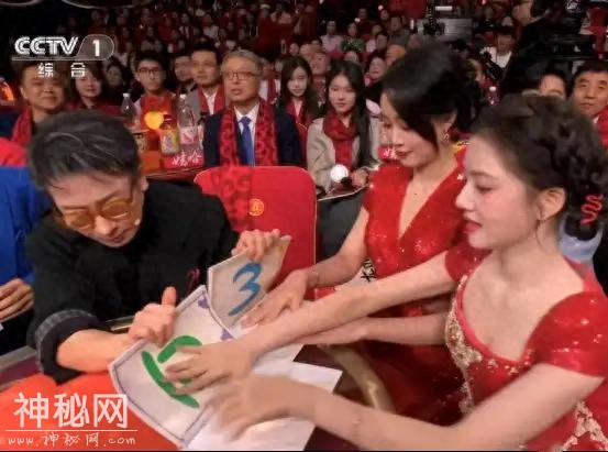 34岁被全网黑、48岁确诊癌症，刘谦靠什么逆转坎坷人生？-1.jpg