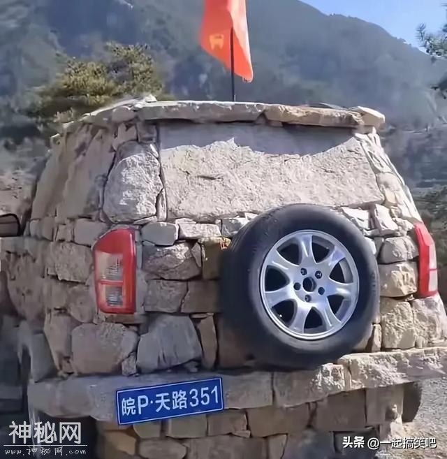开心一下，60组搞笑动图，分工明确的一家人，太有意思了-34.jpg