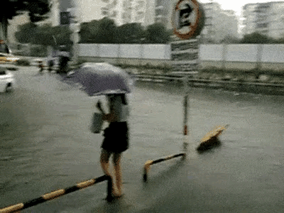 开心一下，60组搞笑动图，分工明确的一家人，太有意思了-66.jpg