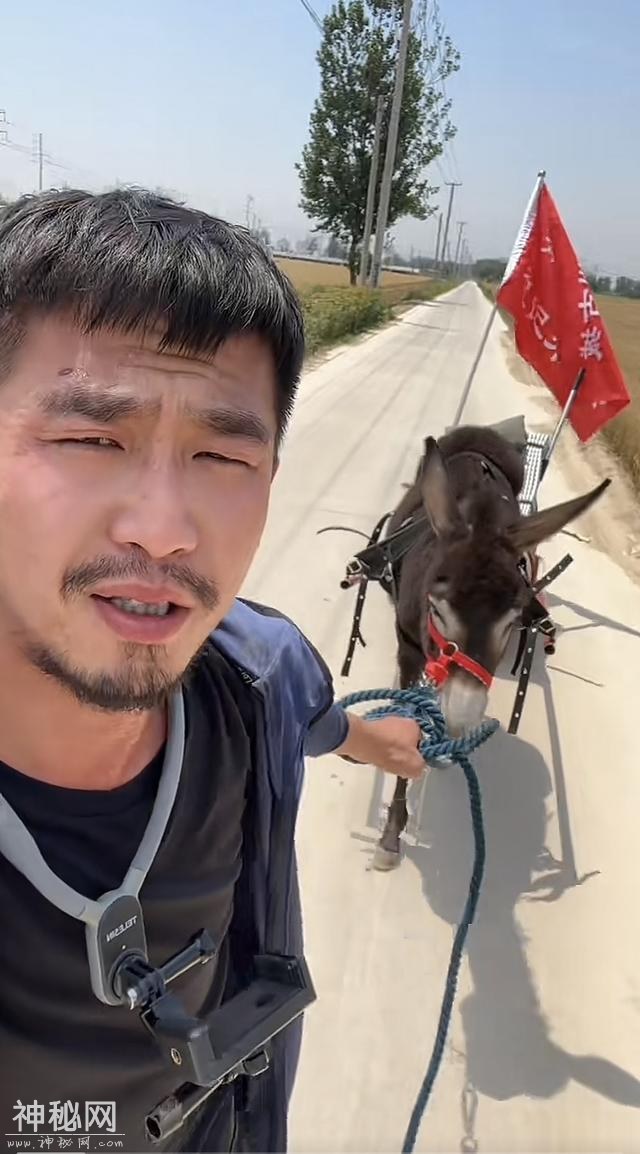 山东青州男子徒步旅行7000公里，花费5万元:15天走完罗布泊无人区-17.jpg