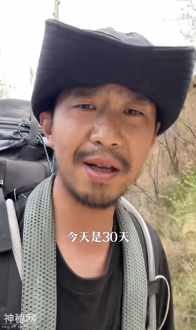 山东青州男子徒步旅行7000公里，花费5万元:15天走完罗布泊无人区-24.jpg