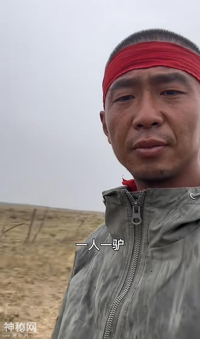 山东青州男子徒步旅行7000公里，花费5万元:15天走完罗布泊无人区-34.jpg