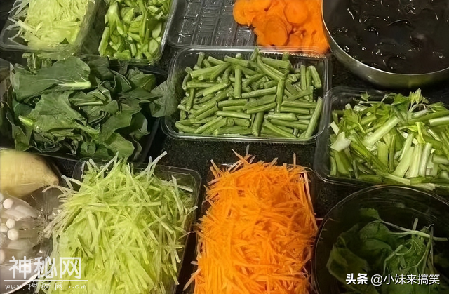 每天一笑，50张搞笑动图：夏天夏天，悄悄过去！-30.jpg