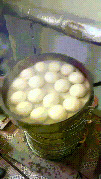 笑一笑，50张搞笑动图：向前去不了，往后倒退不了，尴尬！-26.jpg