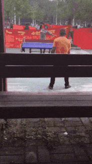 笑一笑，50张搞笑动图：向前去不了，往后倒退不了，尴尬！-61.jpg