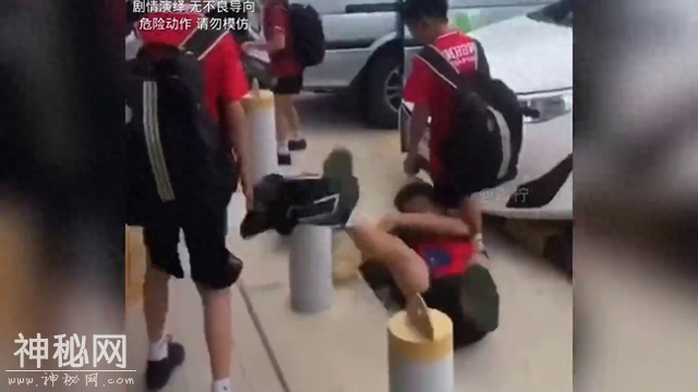 搞笑视频#-1.jpg