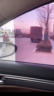 开怀大笑，50张搞笑动图：想了一晚上，也不知道输在哪里！-6.jpg
